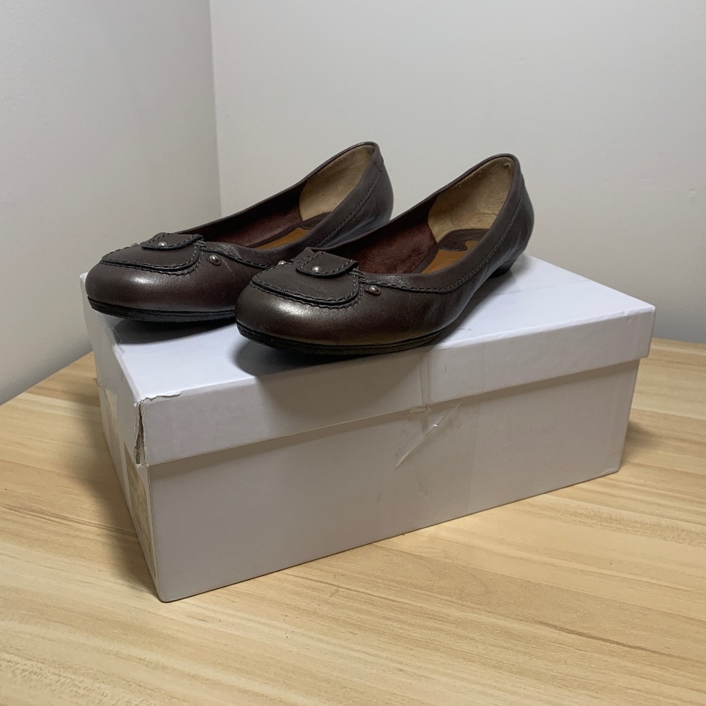 Authentic Chloe Women's Brown Leather Ballet Flats